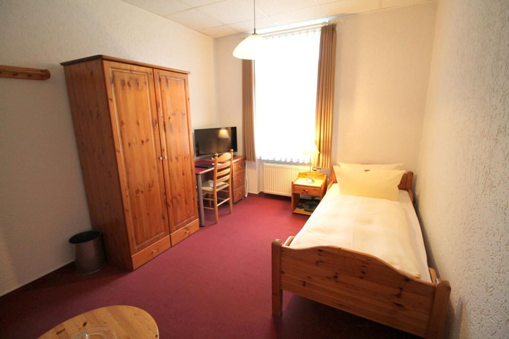 Hotel Burgk 6/19