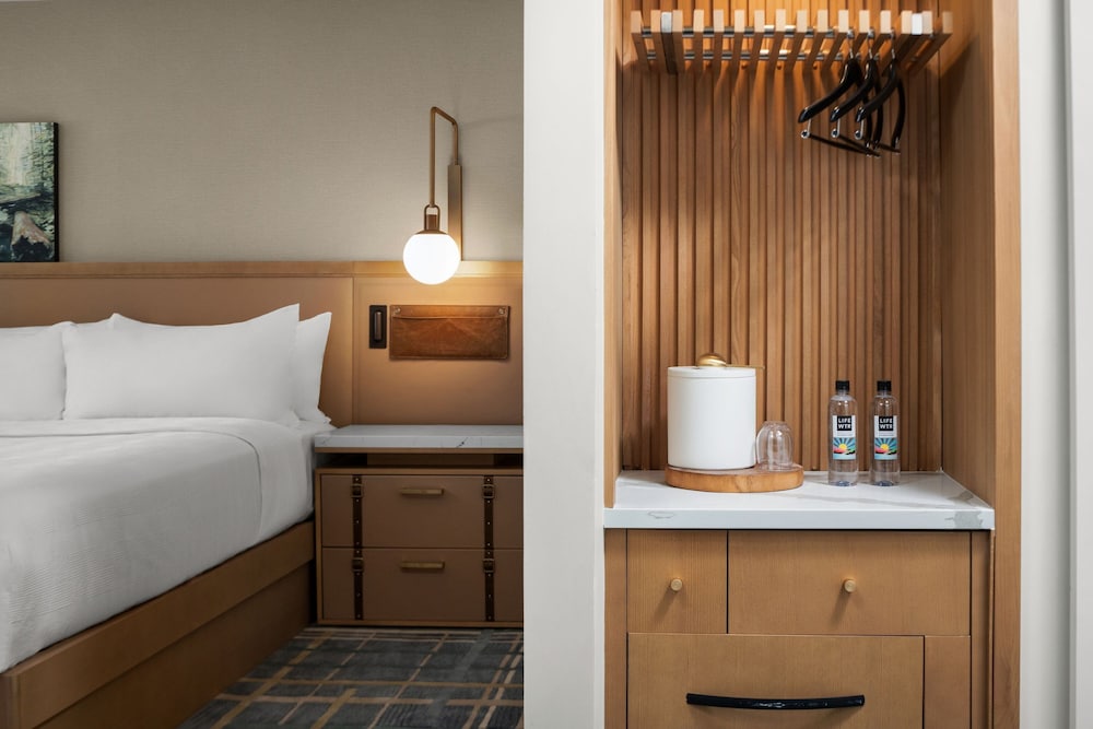 The Inelle, Oakhurst Yosemite, a Tribute Portfolio Hotel 17/46