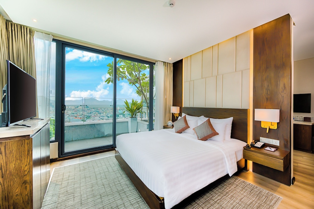 New Orient Hotel Danang 26/70