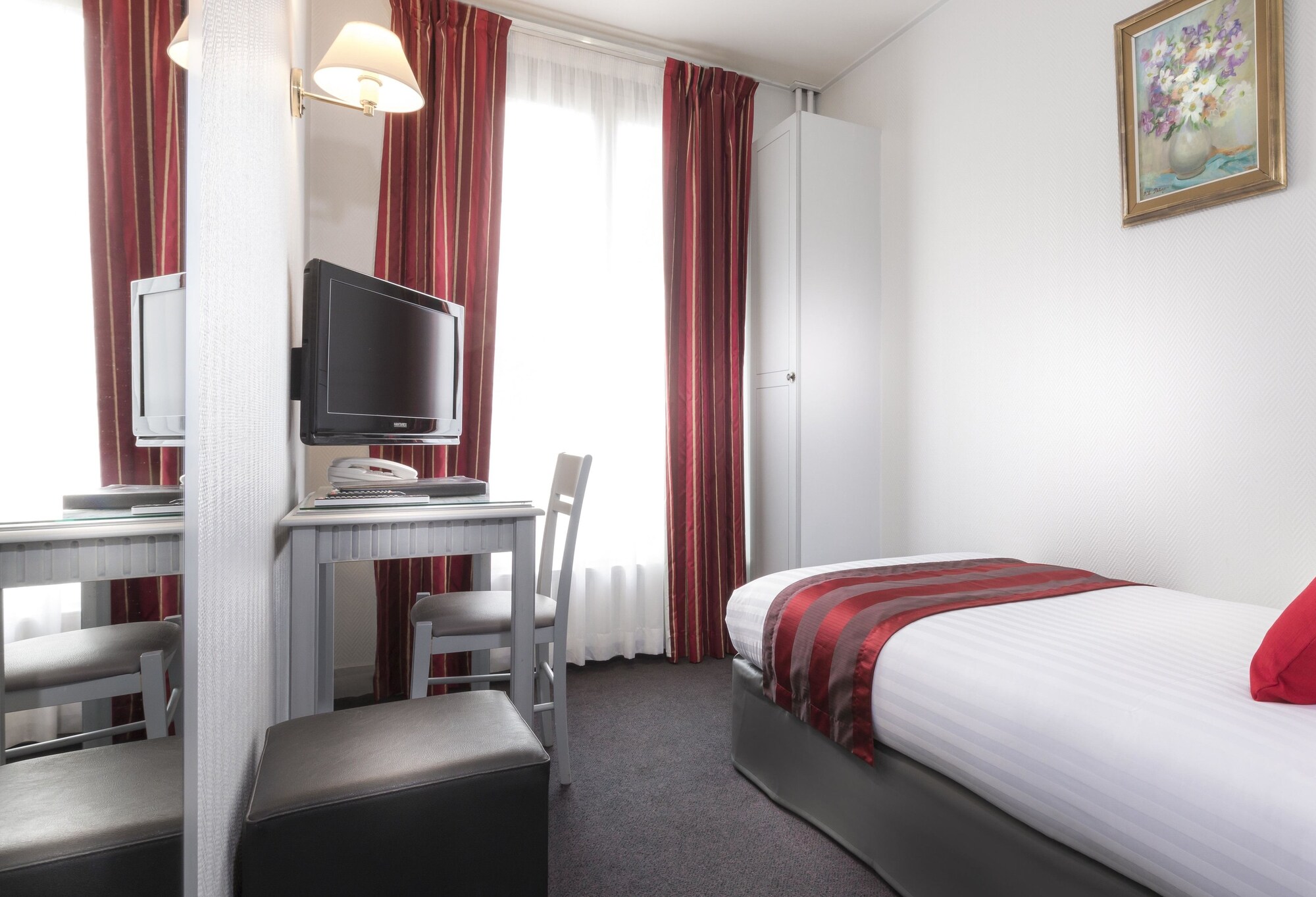 BUSINESS, SINGLE, SINGLE BED