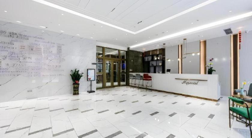 Magnotel Hotel (Dongxing Guomen Port) 8/50