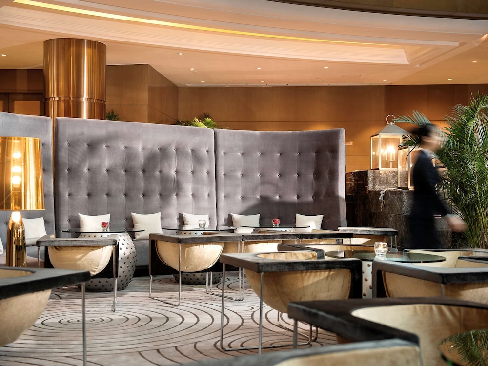 Sofitel Zhengzhou International 3/48