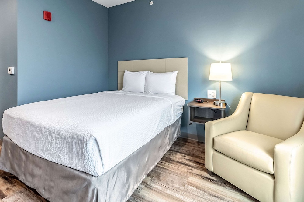 WoodSpring Suites Indianapolis Zionsville 9/24