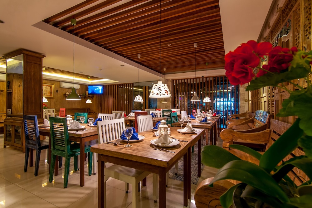 Rhadana Hotel 48/63