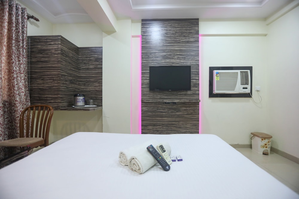 Hotel Midtown Andheri 23/34