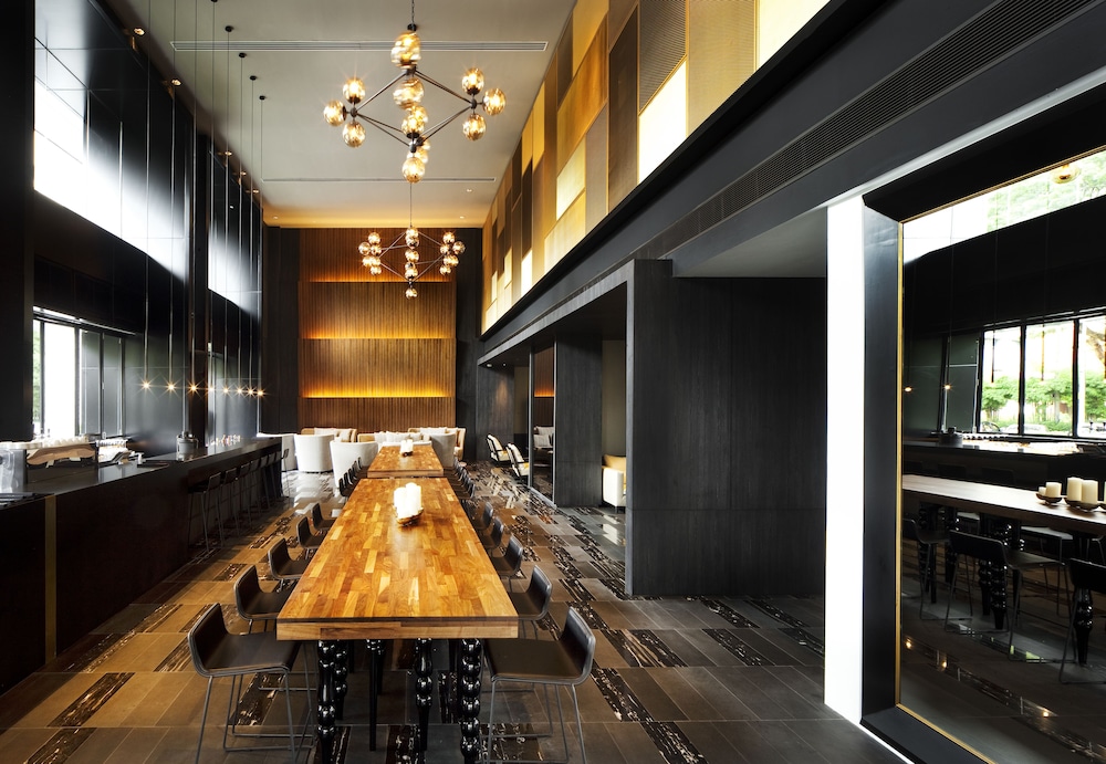 G Hotel Kelawai 36/45