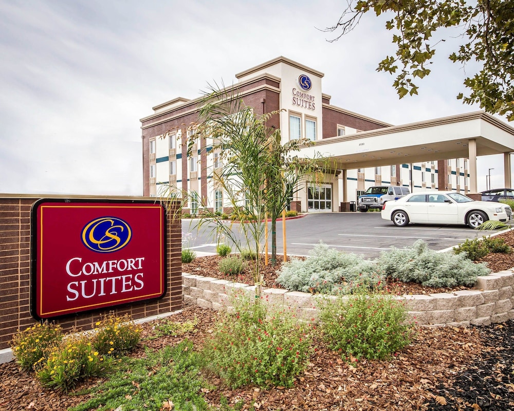 COMFORT SUITES WOODLAND - SACRAMENTO AIRPORT 1/46