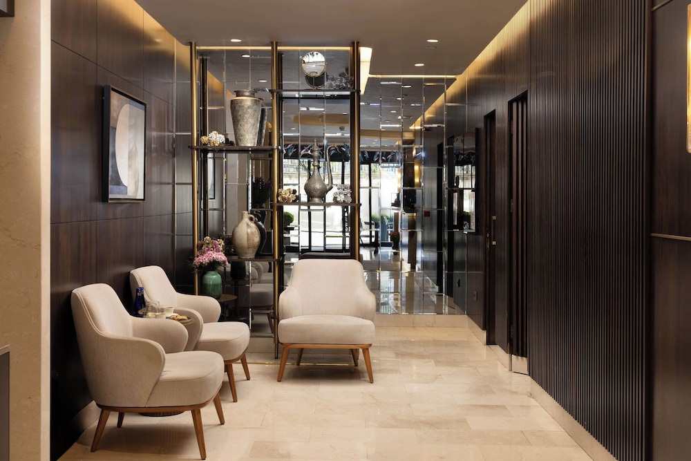 Bentley Hotel Old City 54/67