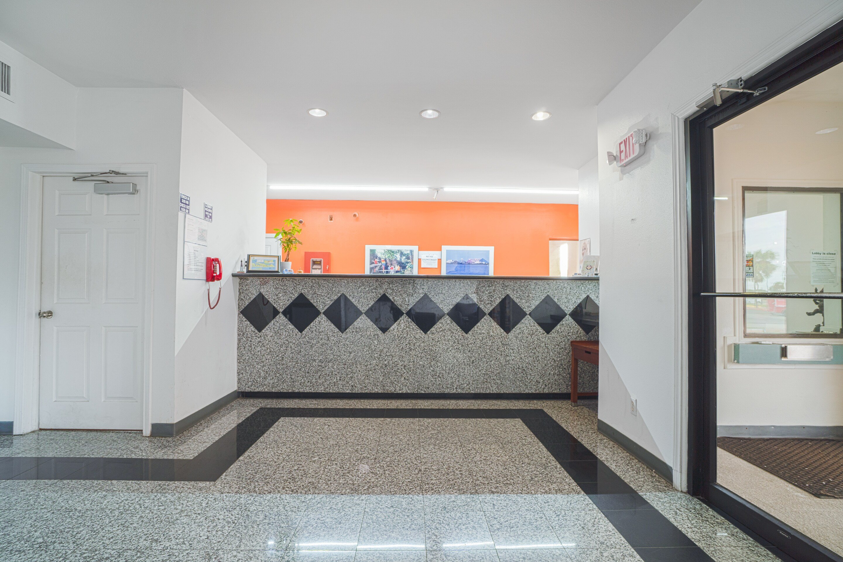 Island Inn By OYO Galveston Beach, TX 6/45