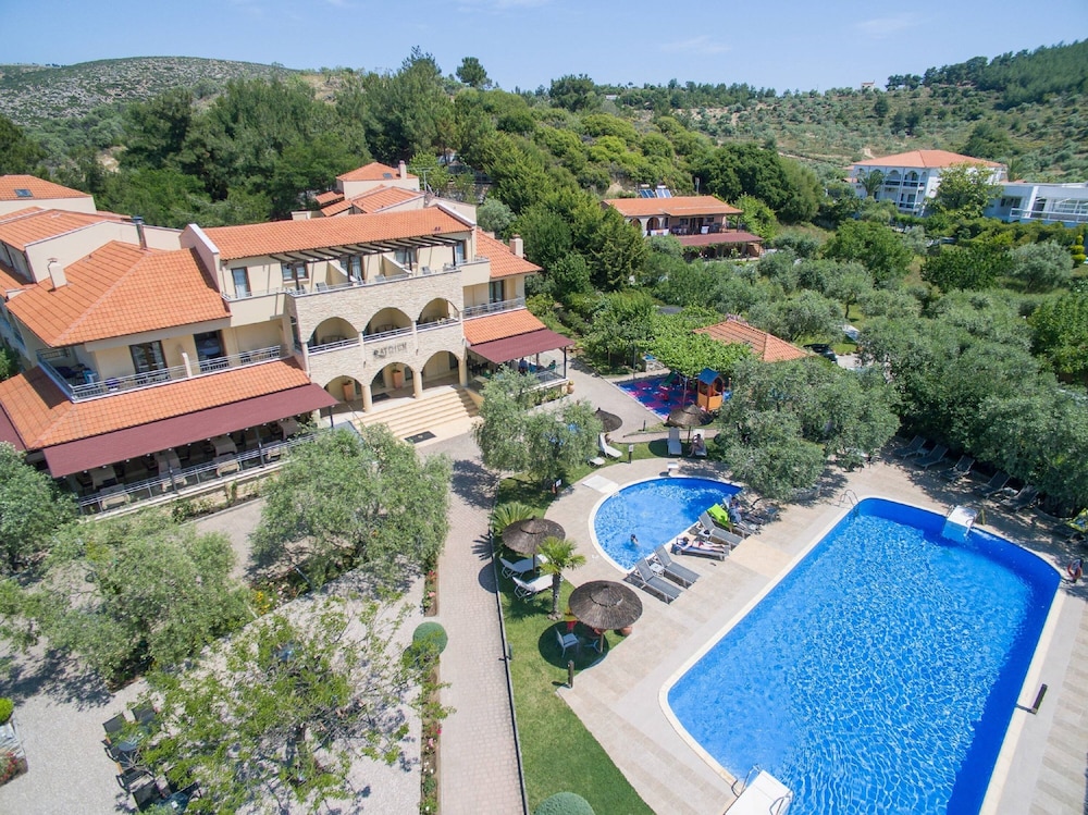 Atrium Hotel Thassos by GHH 40/50