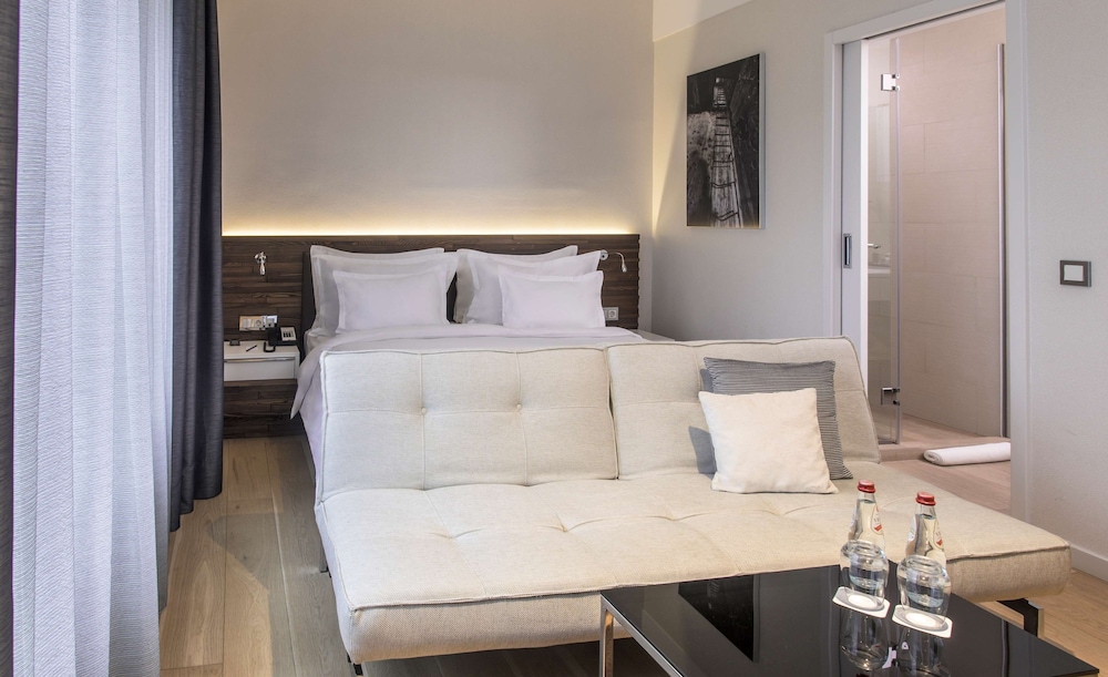 Radisson Collection Hotel Old Mill Belgrade 33/68