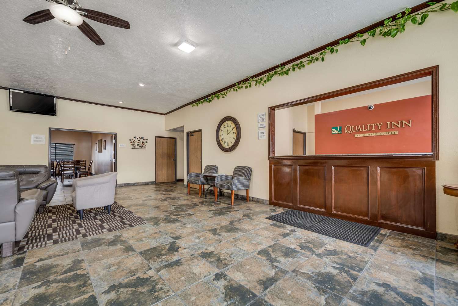 Quality Inn Hastings NE 2/26