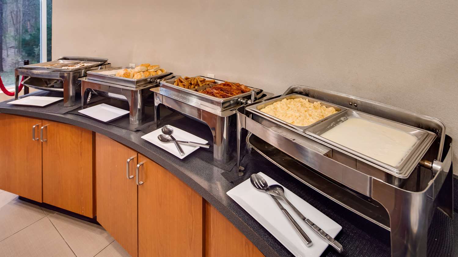 Best Western Premier I-95 Savannah Airport/ Pooler West 34/34