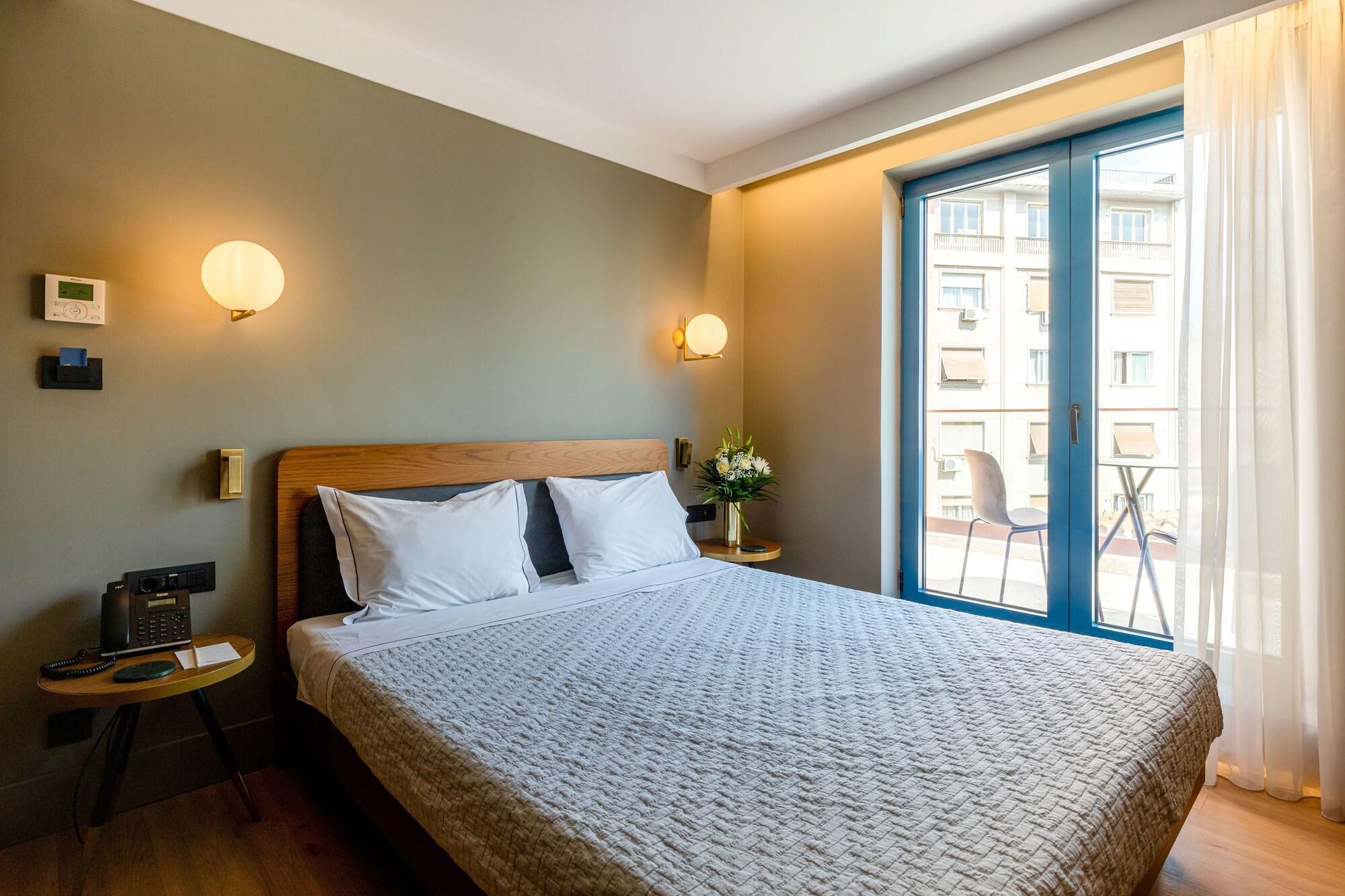 Plus, Homey, Suite, Balcony