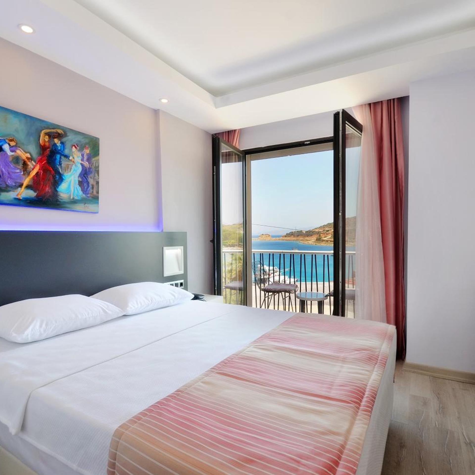 غرفة بسرير مزدوج بإطلالة على البحر، Datca Sapphire Hotel 3/9