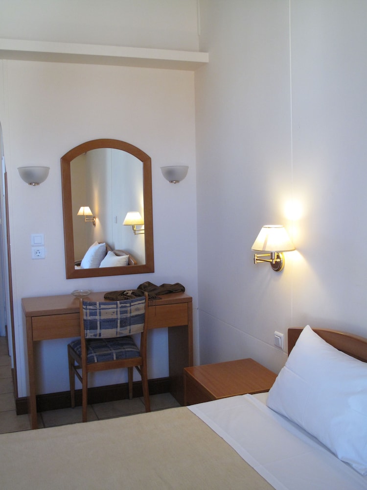 Zeus Hotels El Greco Heraklion 32/64