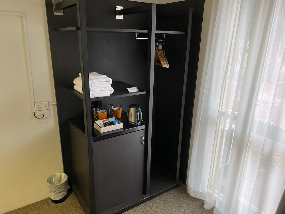 Silkari Urban CKS Sydney Airport Hotel 6/33