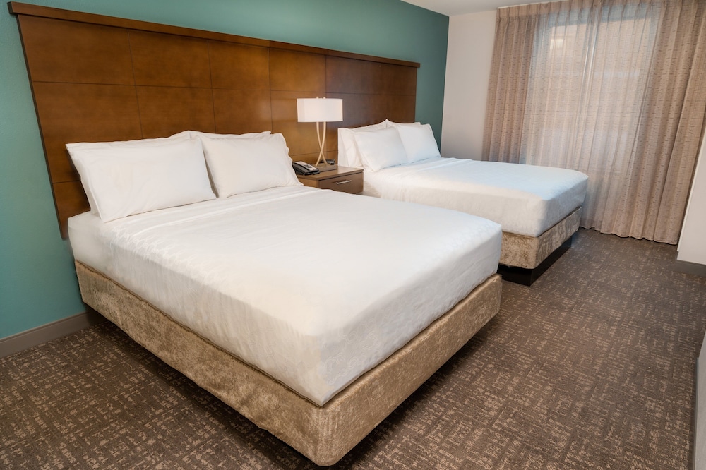1 Bedroom, Suite, 2 Queen Beds, Kitchen, Accessible