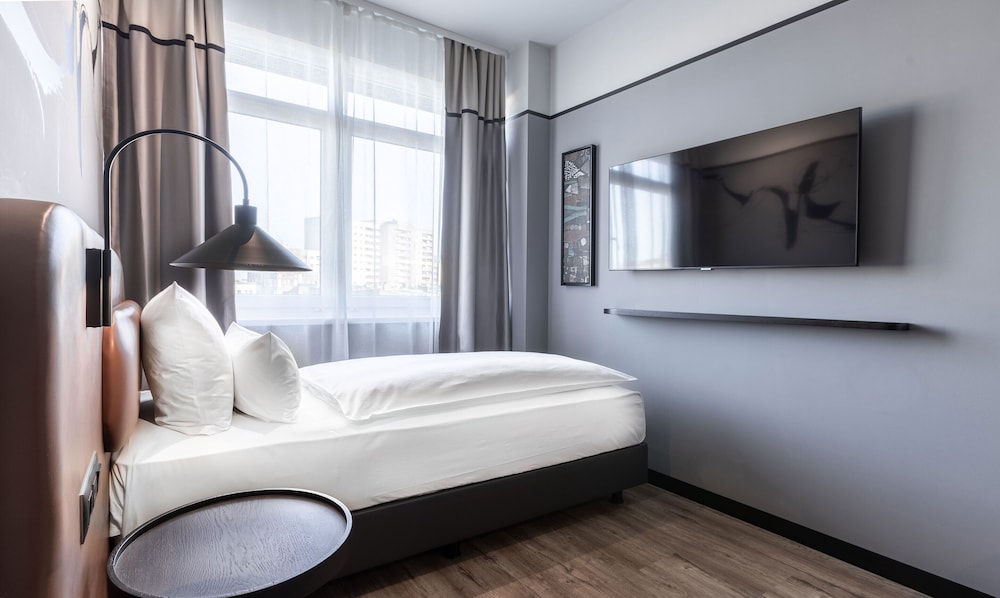 TITANIC Comfort Kurfurstendamm 10/25