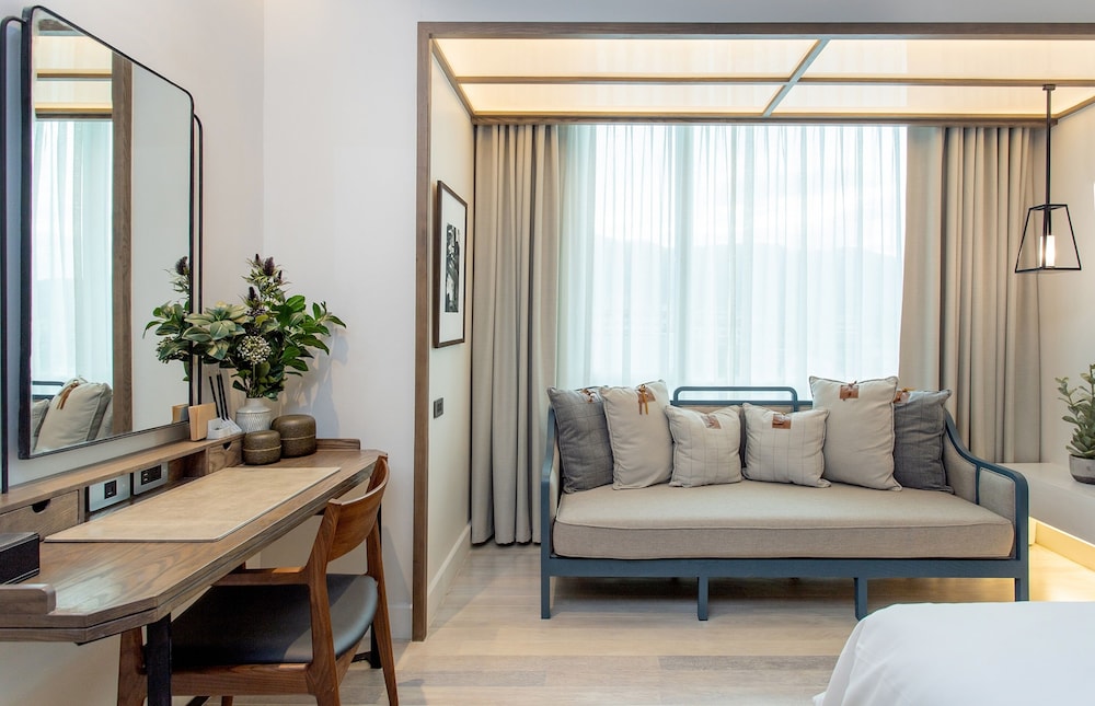 Syn Boutique Hotel 45/70