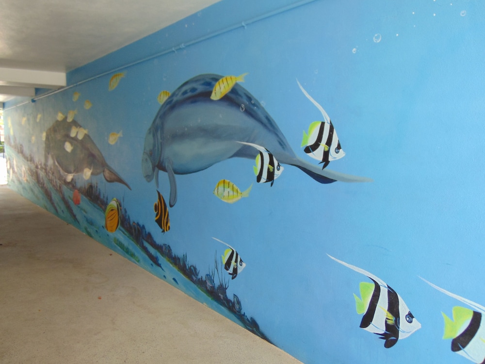 Dolphin Key Resort 35/50