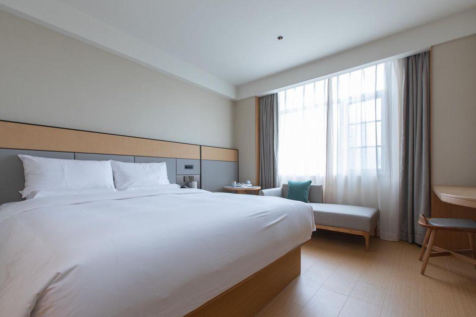 Superior, Queen Bed