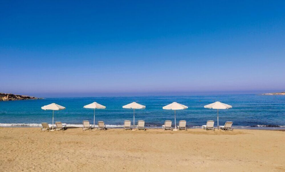 Coral Beach Hotel and Resort 90/95
