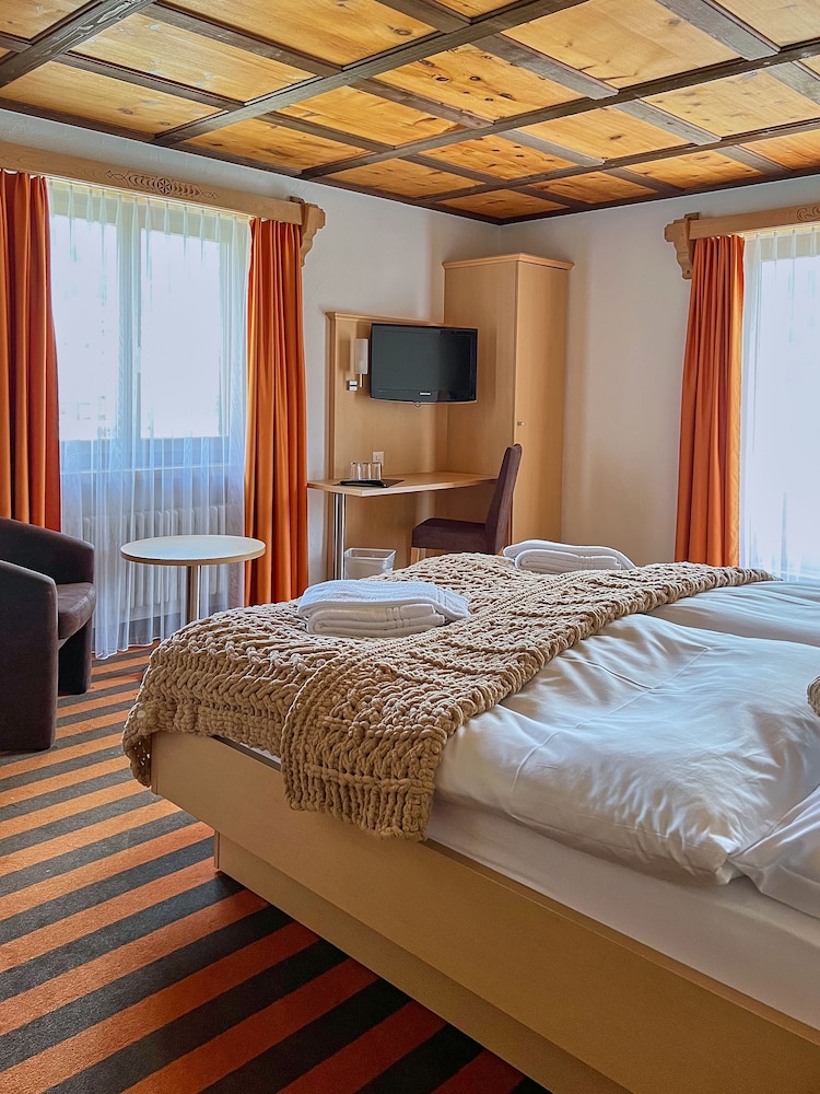 غرفة كومفورت بسرير مزدوج، Madrisa Lodge 6/7