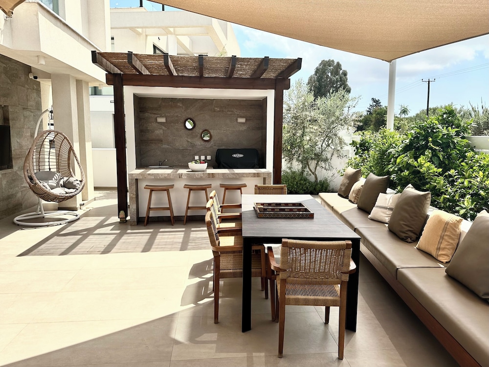Lora Pearl Luxury Villa 46/66