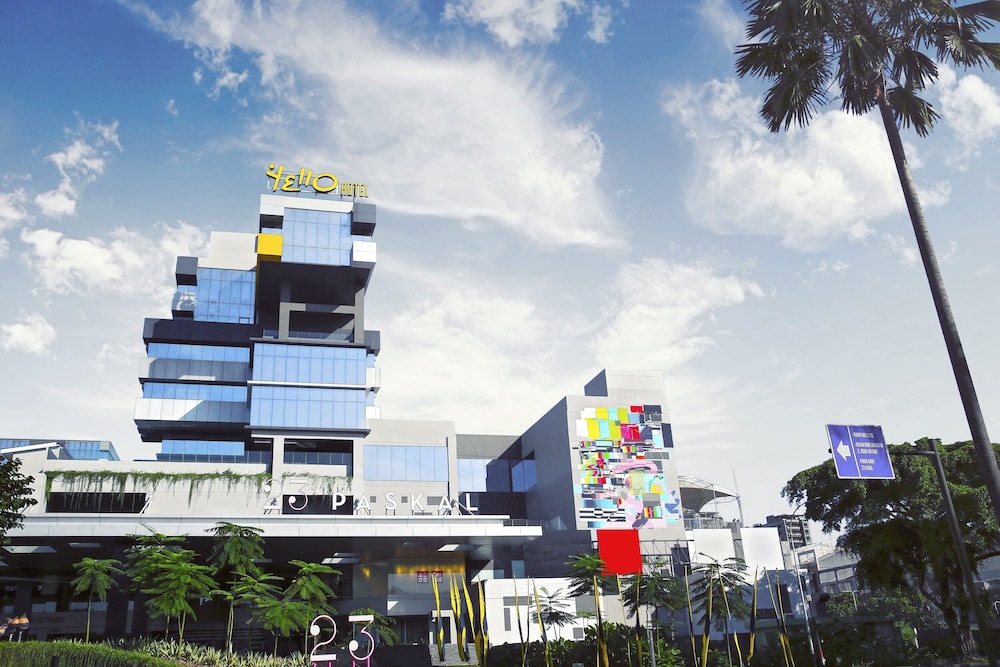 Yello Hotel Paskal Bandung in BANDUNG