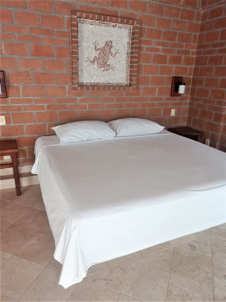 Hotel Casa del Lirio 16/46