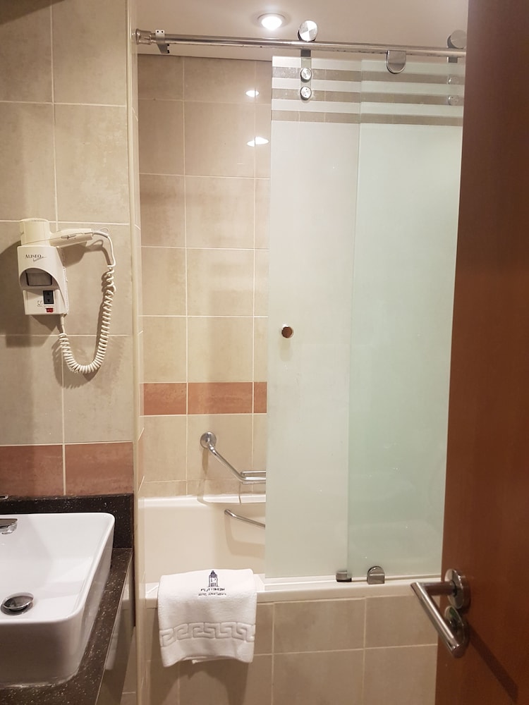 Platinum Hotel Apartment 19/20