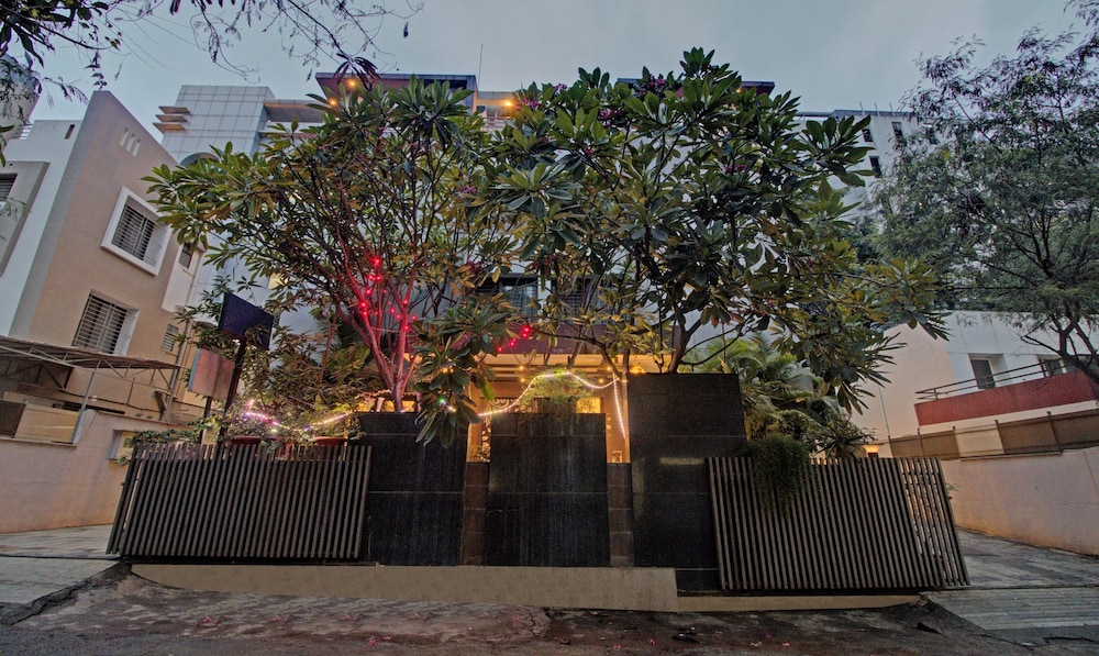 Treebo Trend Sumati Baner 34/39