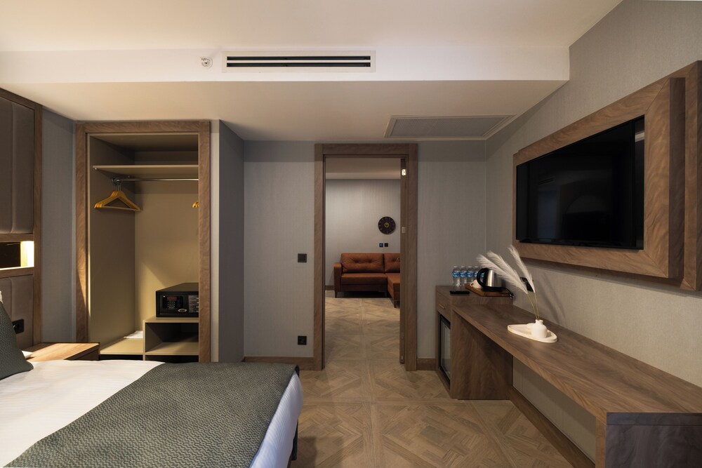 Buke Hotel Bomonti 44/62