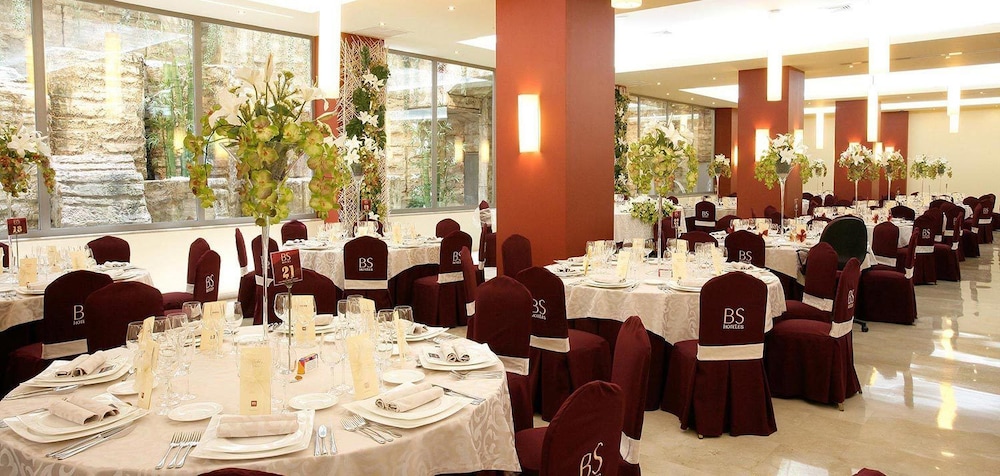 Hotel Bs Capitulaciones 16/28