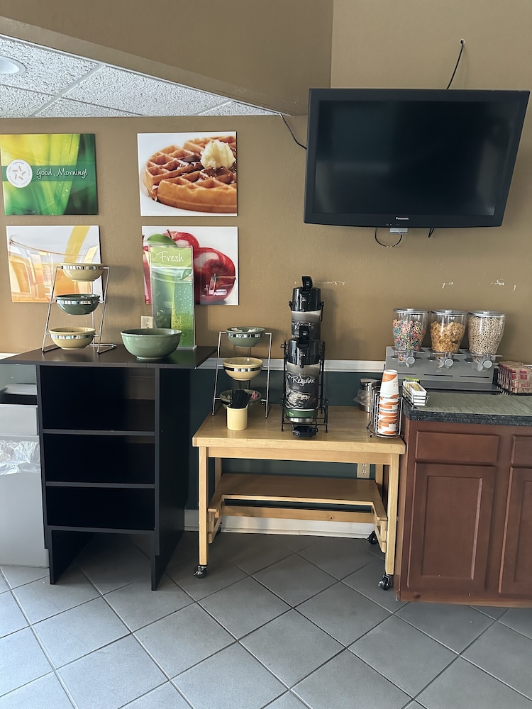 Quality Inn Ashland, KY 14/66