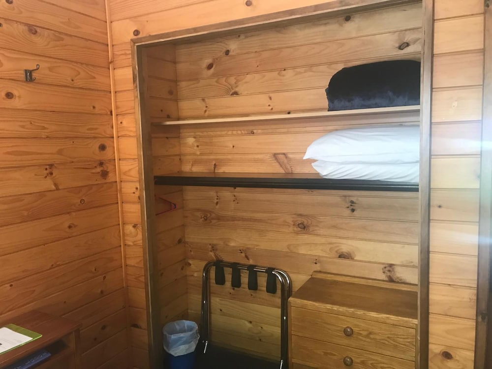 Altamont Lodge 17/41