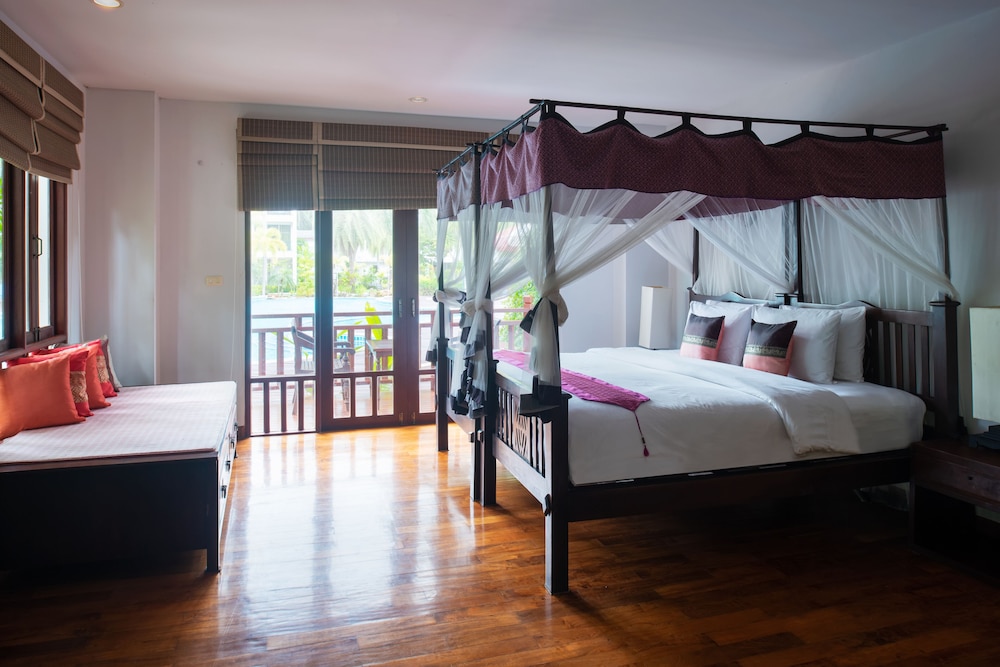 FAMILY SUITE ROOM