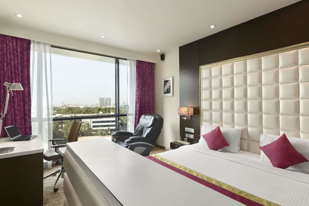 Ramada by Wyndham Navi Mumbai 10/51