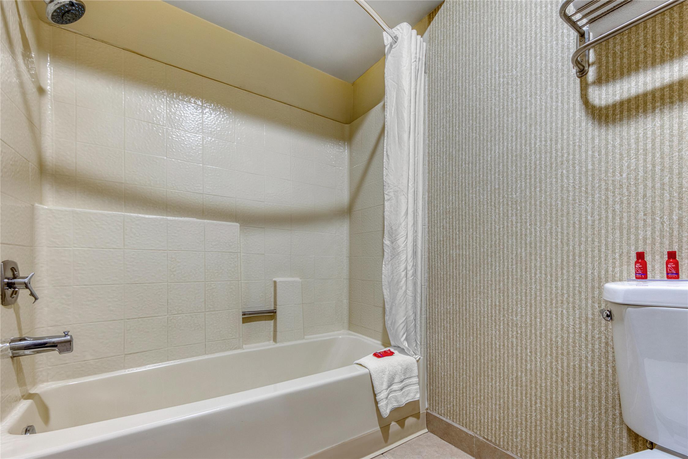 جناح بسرير كينج، SureStay Plus Hotel by Best Western Reno Airport 4/5
