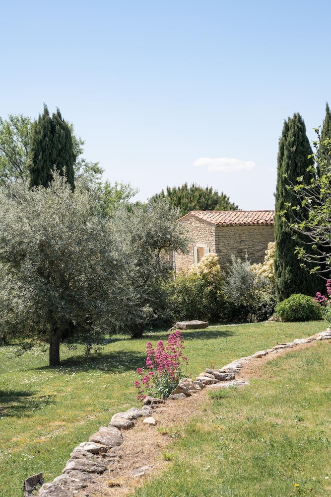 Domaine De L'enclos 44/50