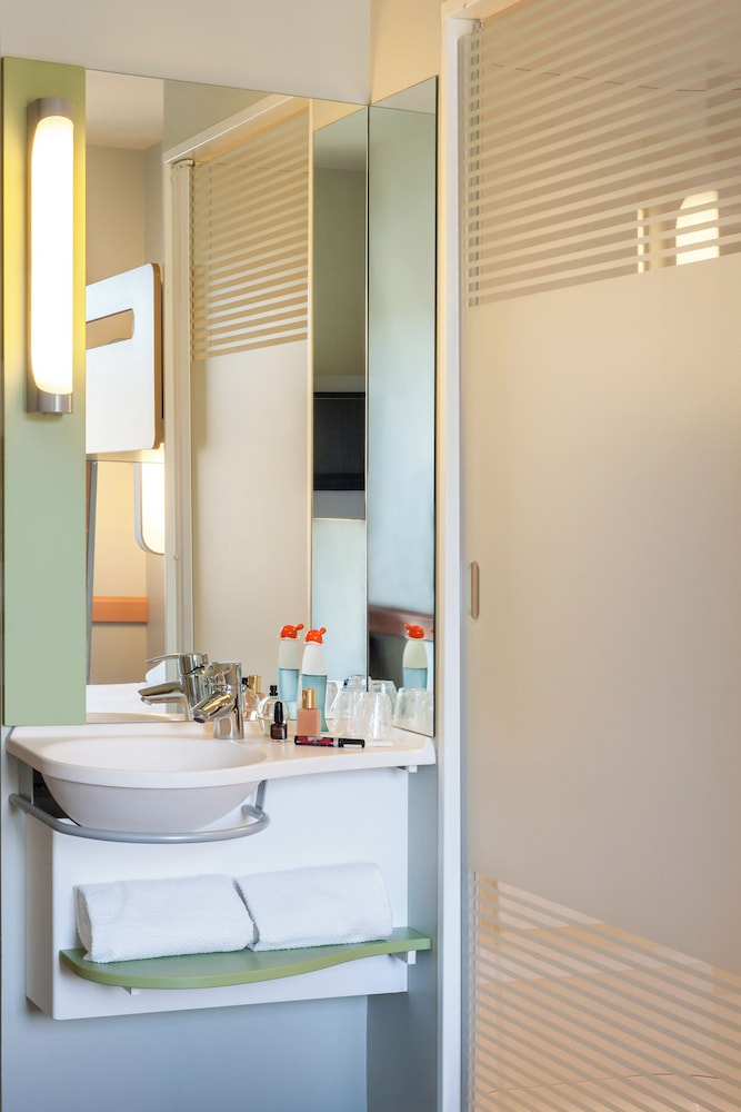 Ibis Budget Bordeaux Centre Bastide 45/45