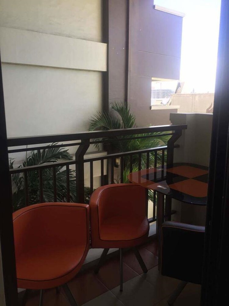 Your Home Away From Home Royal Palm 47/57