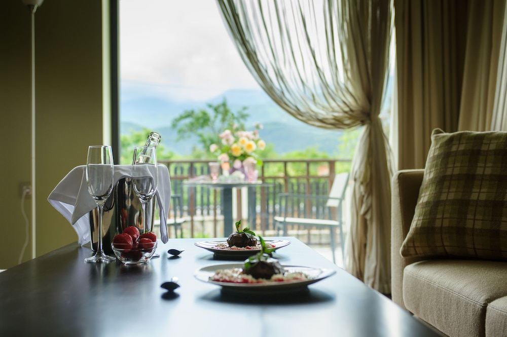 RUSKOVETS RESORT 32/61