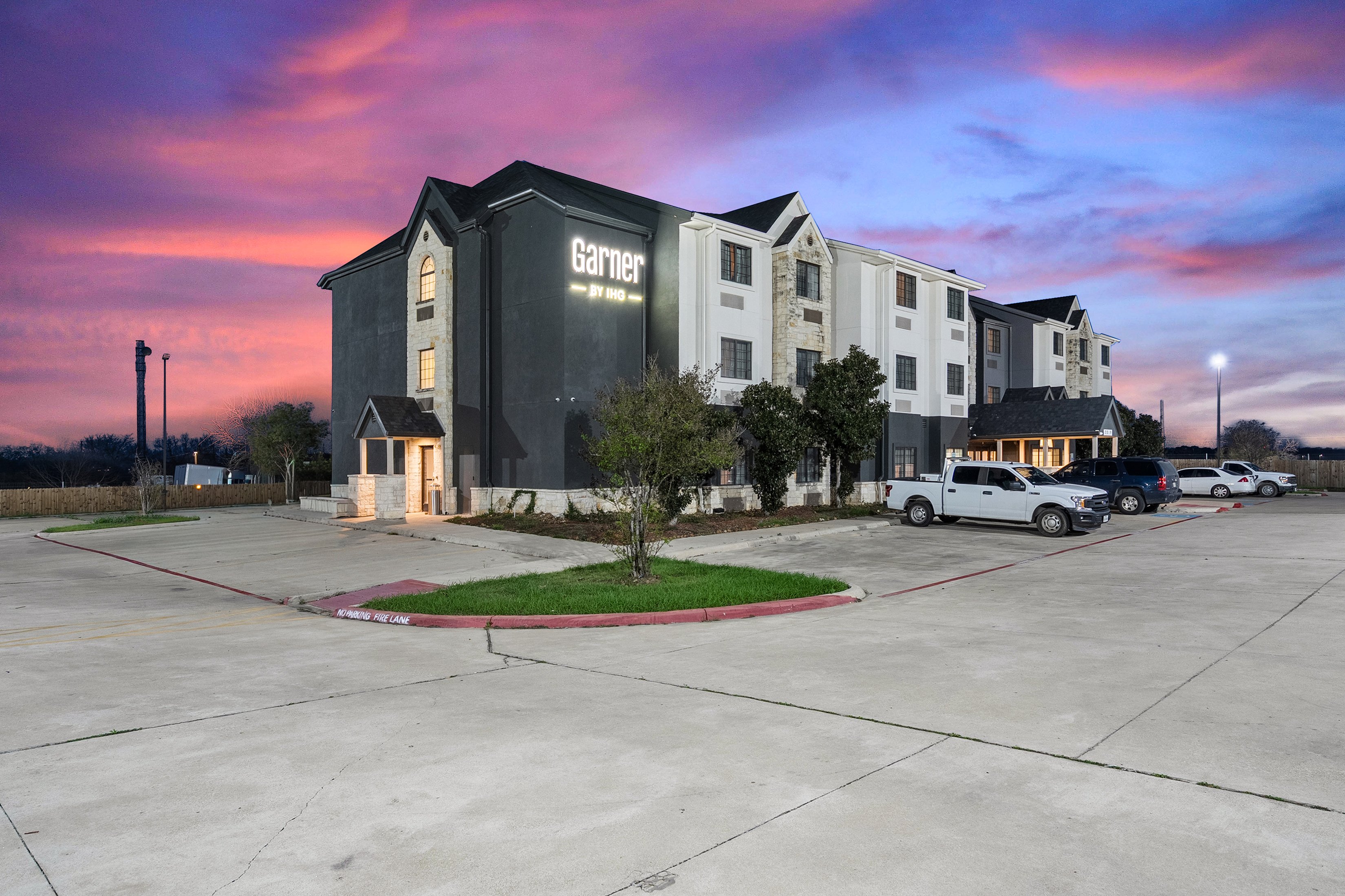 Microtel Inn Suites By Wyndham Gonzales 59/68