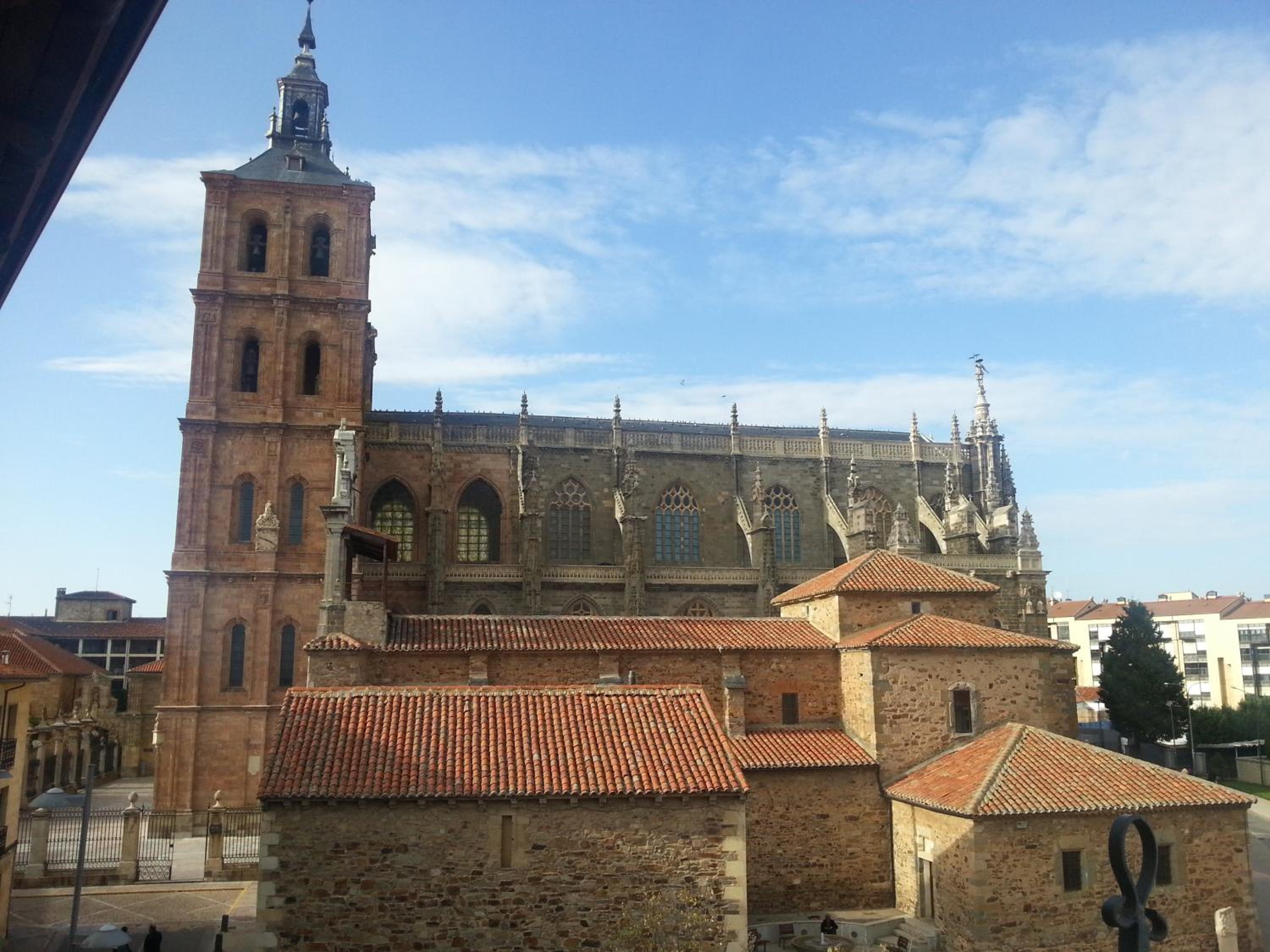 Hotel Gaudi Astorga 6/48