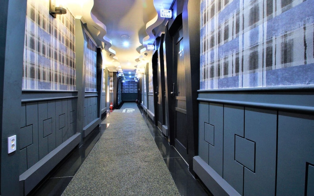 Instar Hotel Yangsan 44/55