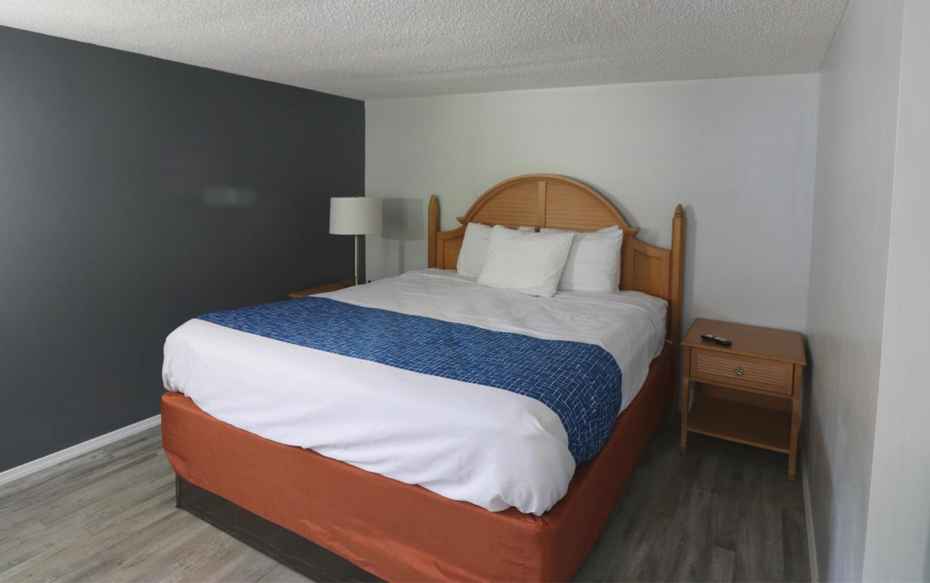 Bales Motel 8/26