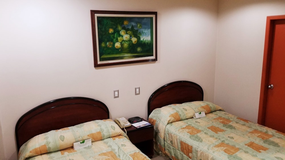 Ramada Hotel Guayaquil 10/45