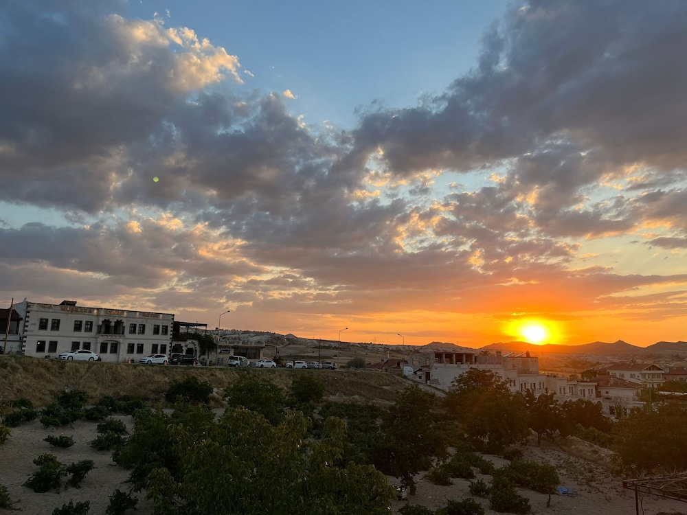 Atax Cave Hotel 35/50